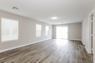 6578 Holly River St in Las Vegas, NV - Building Photo - Building Photo