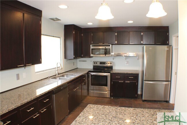 5529 Varn Dr in Savannah, GA - Building Photo - Building Photo