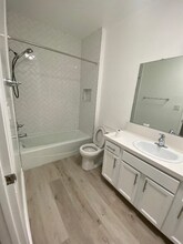 5335 Yarmouth Ave in Los Angeles, CA - Building Photo - Building Photo