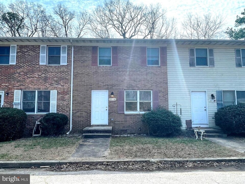 22116 Pegg Rd in Lexington Park, MD - Building Photo