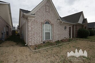 6818 Manslick Rd in Cordova, TN - Building Photo - Building Photo