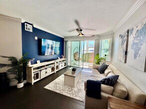 815 NW Flagler Ave, Unit 206 in Stuart, FL - Building Photo - Building Photo