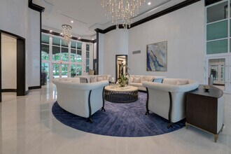 1063 Hillsboro Mile in Hillsboro Beach, FL - Building Photo - Building Photo