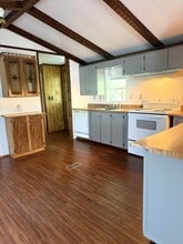 107 Scenic Valley Rd in Kerrville, TX - Building Photo - Building Photo