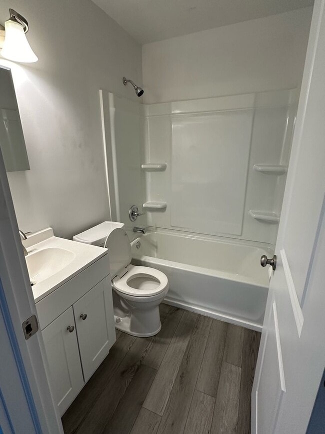 property at 126 W Pinewood Dr