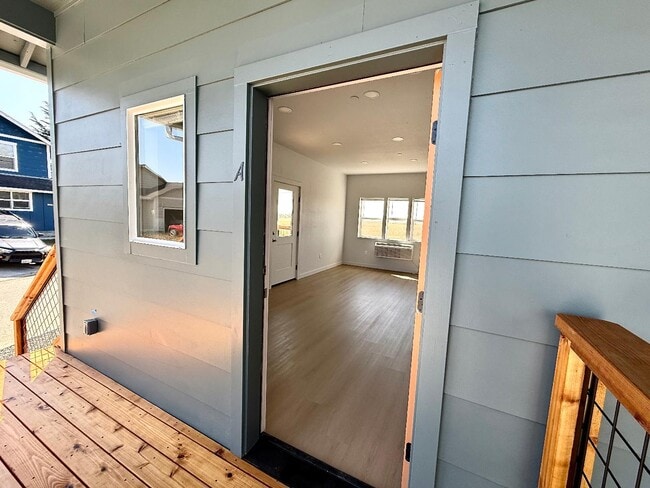 2392 Karen Ct in Arcata, CA - Building Photo - Building Photo