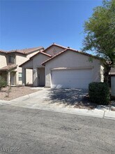 3426 Famiglia Dr in Las Vegas, NV - Building Photo - Building Photo