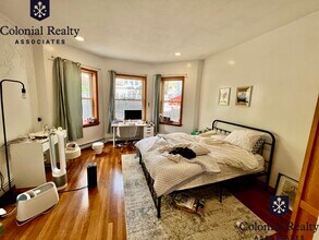 25 Gibbs St in Brookline, MA - Building Photo - Building Photo