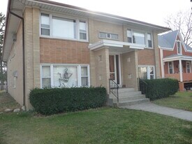8913 Grant Ave, Unit 4 in Brookfield, IL - Building Photo