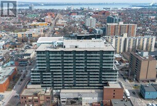 1 Jarvis St in Hamilton, ON - Building Photo