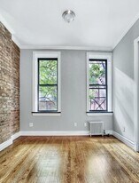 Mott Street in New York, NY - Building Photo