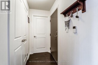 35 Hayden St in Toronto, ON - Building Photo - Building Photo