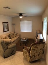 1637 Fletcher St-Unit -A in Hollywood, FL - Foto de edificio - Building Photo