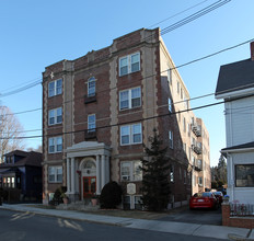 33 Park St in Malden, MA - Foto de edificio - Building Photo