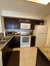 7824 Sonoma Springs Cir in Greenacres, FL - Building Photo - Building Photo