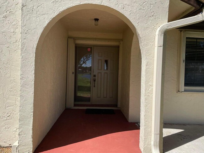 property at 420 Ashwood Pl