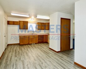 2242 Kent St in Toledo, OH - Building Photo - Building Photo