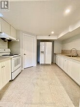 3 Teseo Ct in Richmond Hill, ON - Building Photo - Building Photo