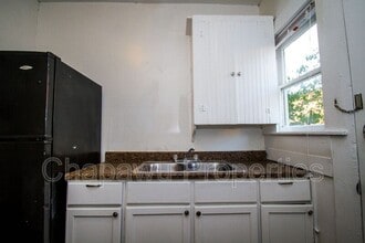 111 S Olive St in San Antonio, TX - Building Photo - Building Photo