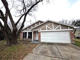 9814 Kiwi Ln in Conroe, TX - Building Photo