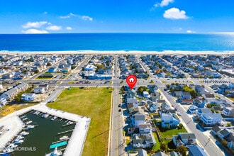 111 I St in Seaside Park, NJ - Building Photo - Building Photo
