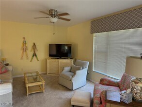 5965 Trailwinds Dr in Ft. Myers, FL - Building Photo - Building Photo