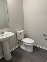 4814 Stone Dr in Conover, NC - Building Photo - Building Photo