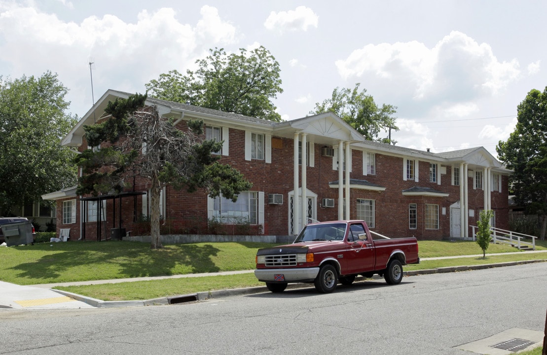 1342-1346 E 12th St in Tulsa, OK - Building Photo