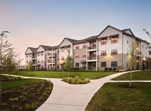 Citizen House Decker in Austin, TX - Foto de edificio - Building Photo