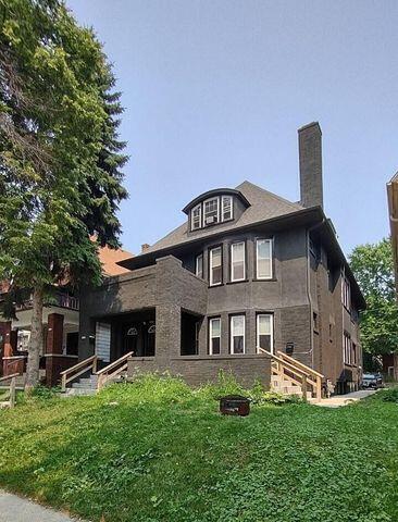 property at 3040 N Farwell Ave