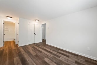 255 Main St in Corinth, NY - Building Photo - Building Photo