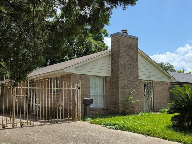 property at 4601 Reveille St