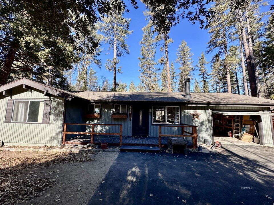 53590 Tollgate Rd in Idyllwild, CA - Building Photo