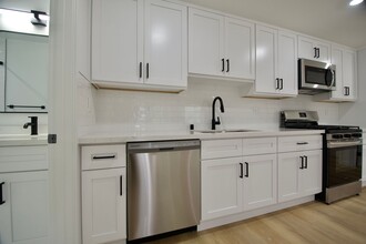 1507 Silver Lake Blvd in Los Angeles, CA - Building Photo - Building Photo