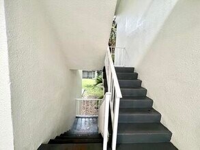 4215 N University Dr in Sunrise, FL - Building Photo - Building Photo