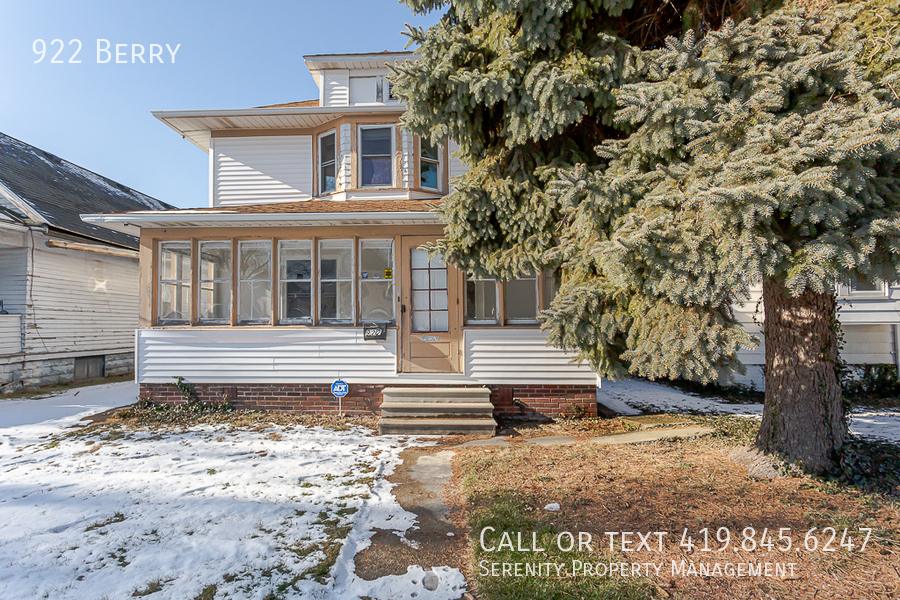 922 Berry St in Toledo, OH - Building Photo