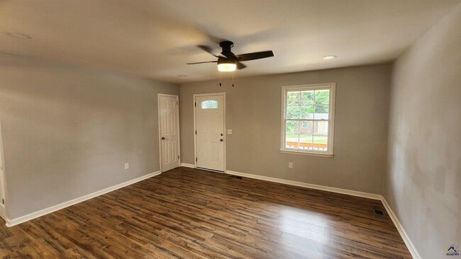 120 Hazel Dr in Warner Robins, GA - Building Photo - Building Photo