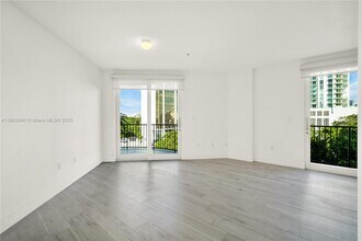2701 SW 3rd Ave in Miami, FL - Building Photo - Building Photo