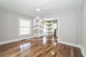 2716 N Peoria Ave in Peoria, IL - Building Photo - Building Photo