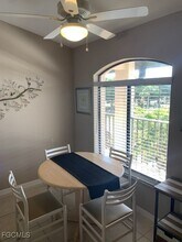 12191 Kelly Sands Way in Ft. Myers, FL - Foto de edificio - Building Photo