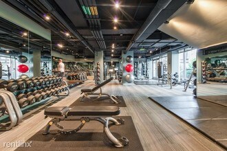 201 N Westshore Dr-Unit -Apt 1706 in Chicago, IL - Building Photo - Building Photo