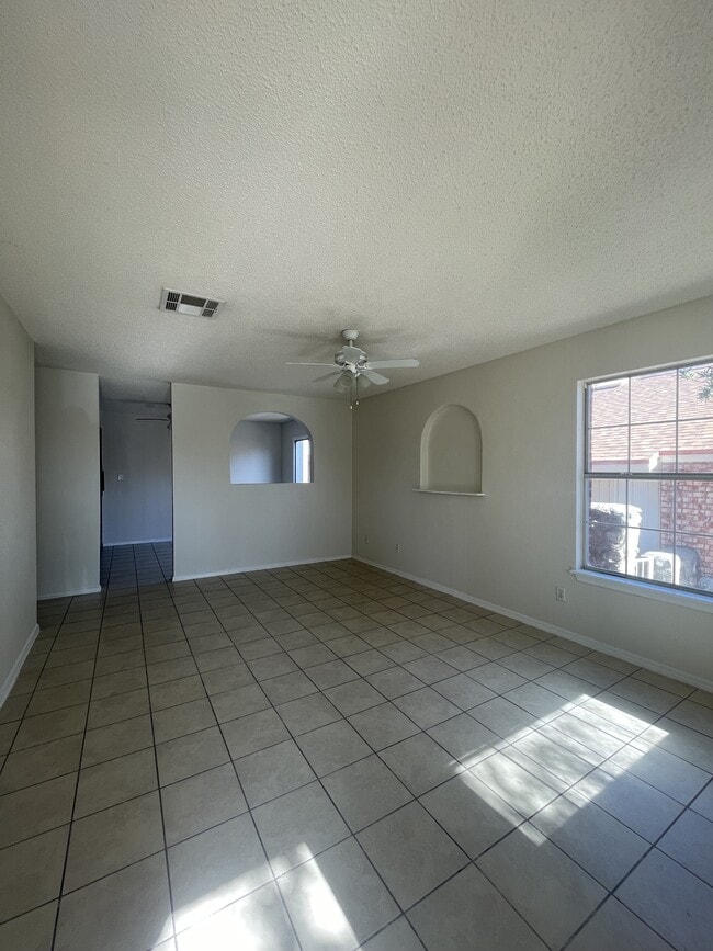 12509 Wendy Reed Dr in El Paso, TX - Building Photo - Building Photo
