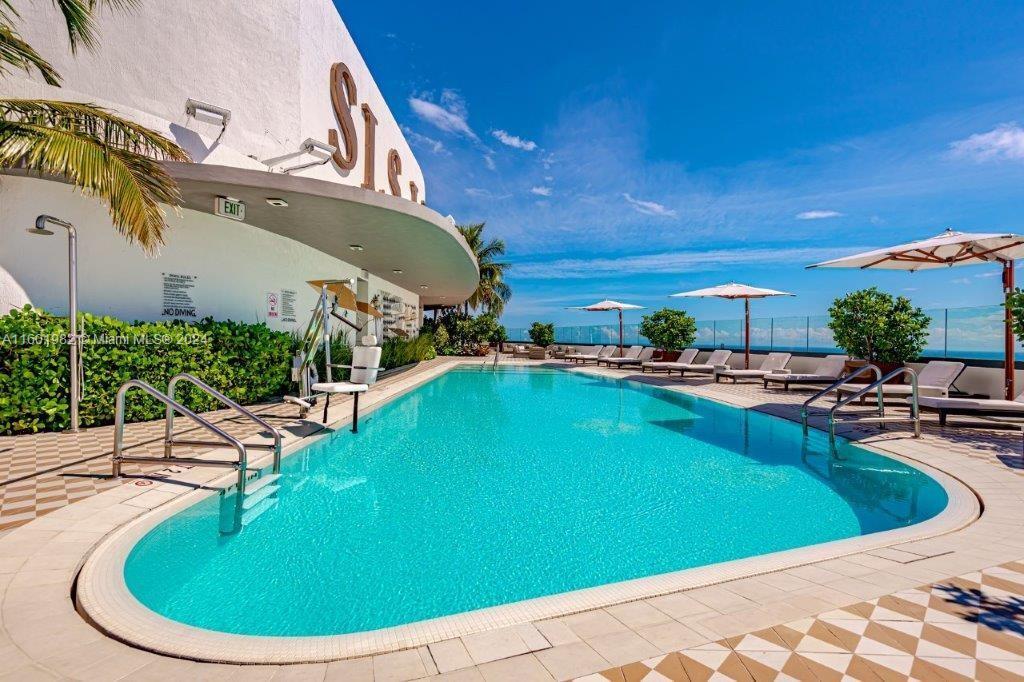 805 S Miami Ave, Unit 5006 in Miami, FL - Building Photo