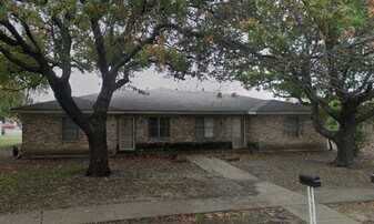 2115 A Quail Run in McKinney, TX - Building Photo