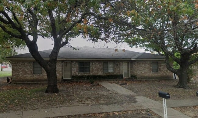 property at 2115 A Quail Run