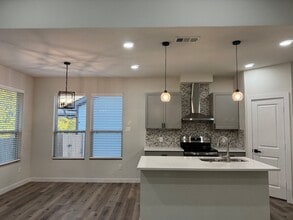 711 E Hanna St in Denison, TX - Building Photo - Building Photo