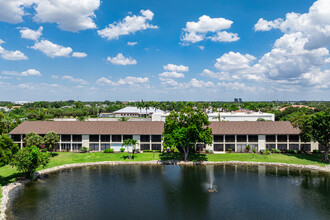 Central Park South in Ft. Myers, FL - Building Photo - Building Photo