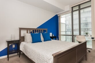 37 Grosvenor St in Toronto, ON - Building Photo - Building Photo