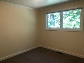 420 NW Dack St in Pullman, WA - Foto de edificio - Building Photo