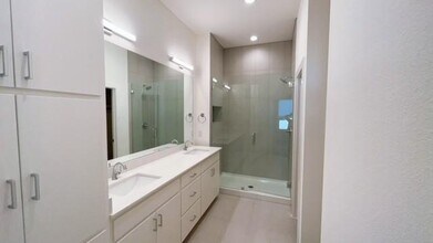 325 Tillery Cir in Grapevine, TX - Building Photo - Building Photo